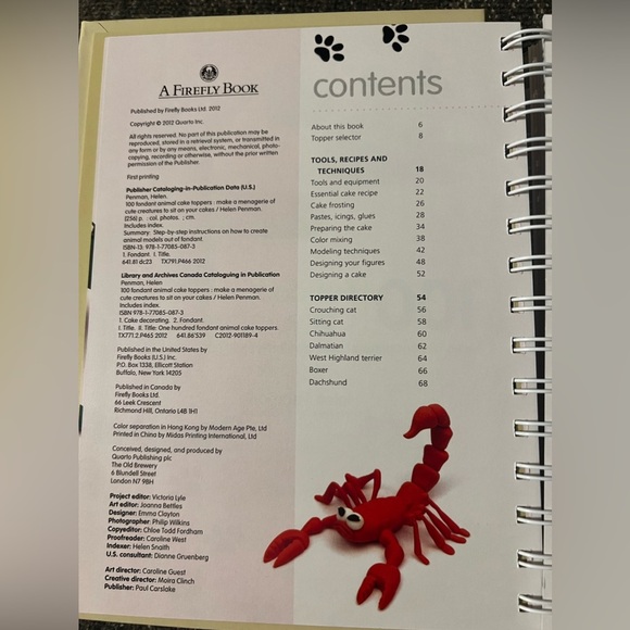 A Firefly Book: 100 Fondant Animal Cake Toppers Spiral Bound Book - Picture 6 of 7